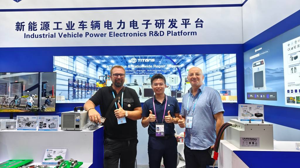 4bc6844a2516d5929bb56eae04c89af8(1)