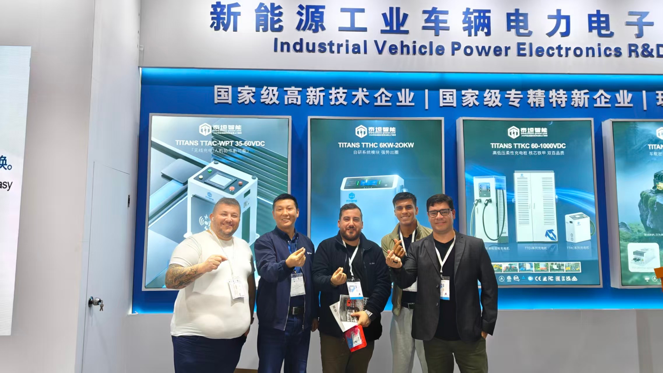 0a56d737fd560c27b53ce5fb39bbfa3f