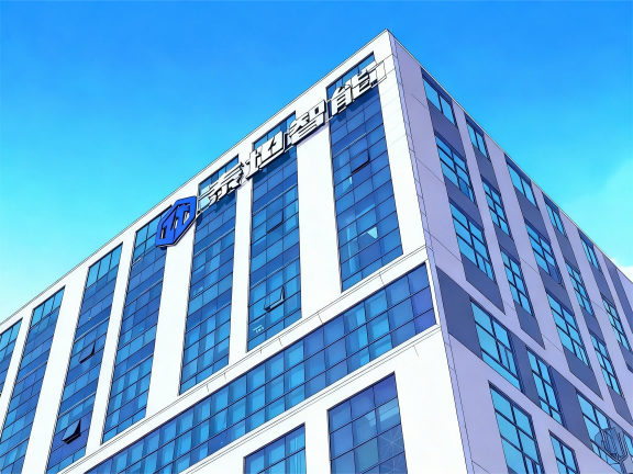 jimeng-2025-11-28-3248-去掉建筑上的“機器人產(chǎn)業(yè)園”文字